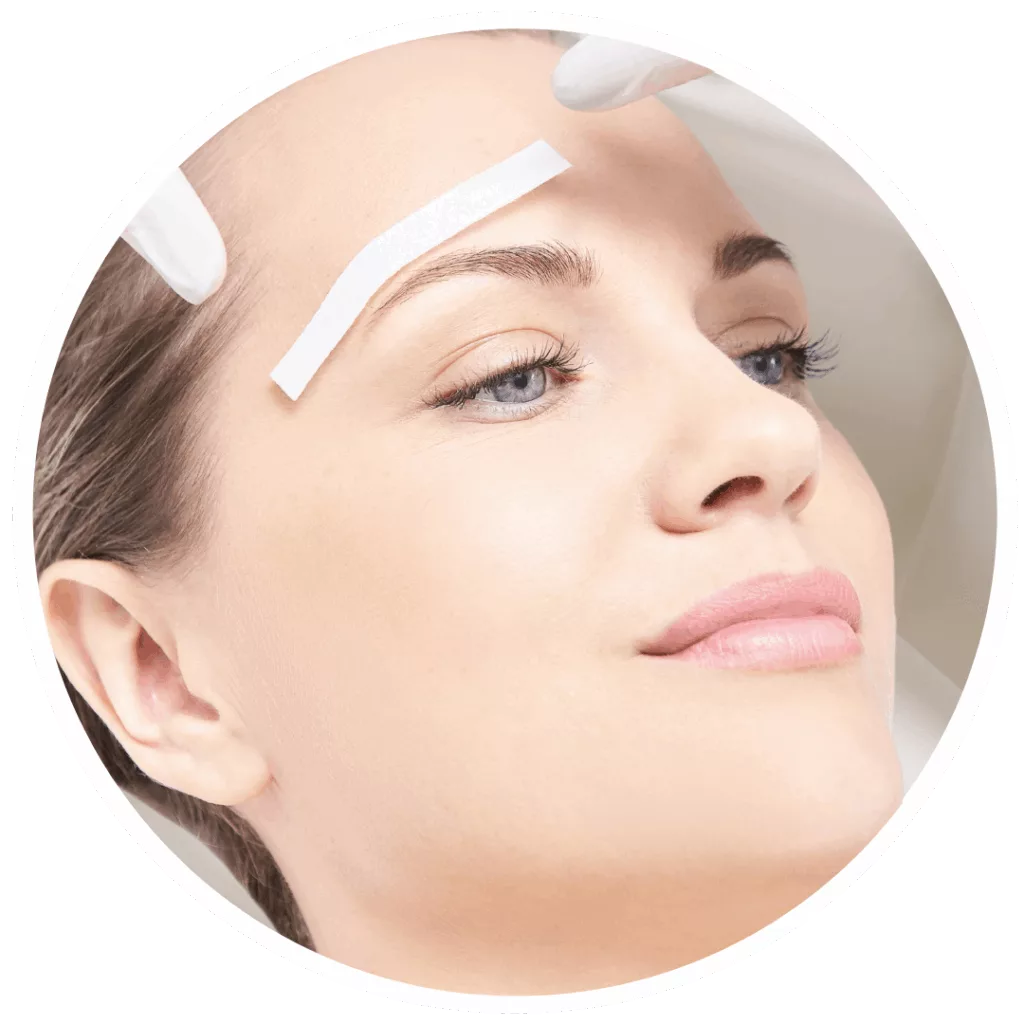 Depilación con cera cejas mujer