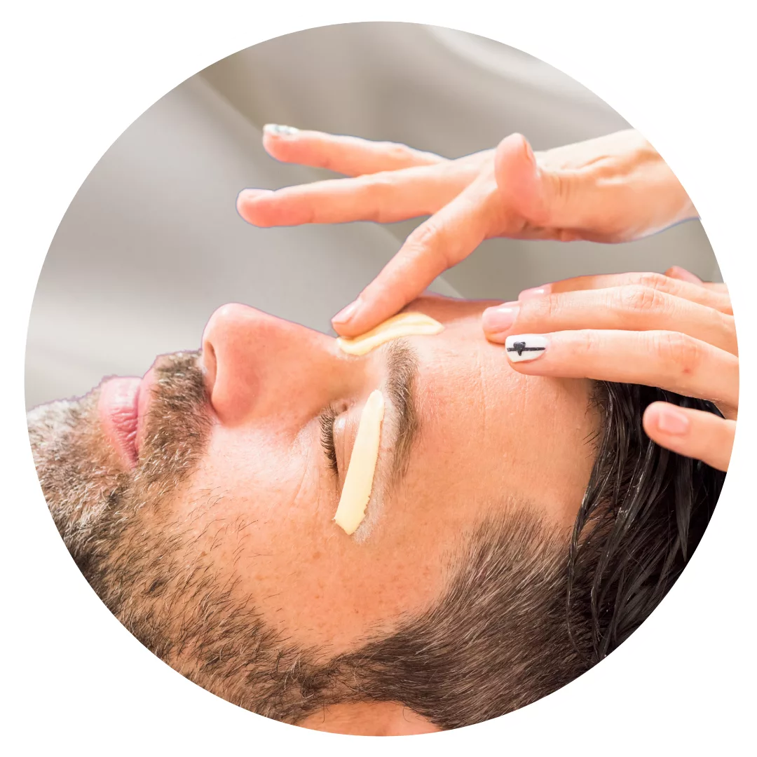 Depilación con cera cejas hombre